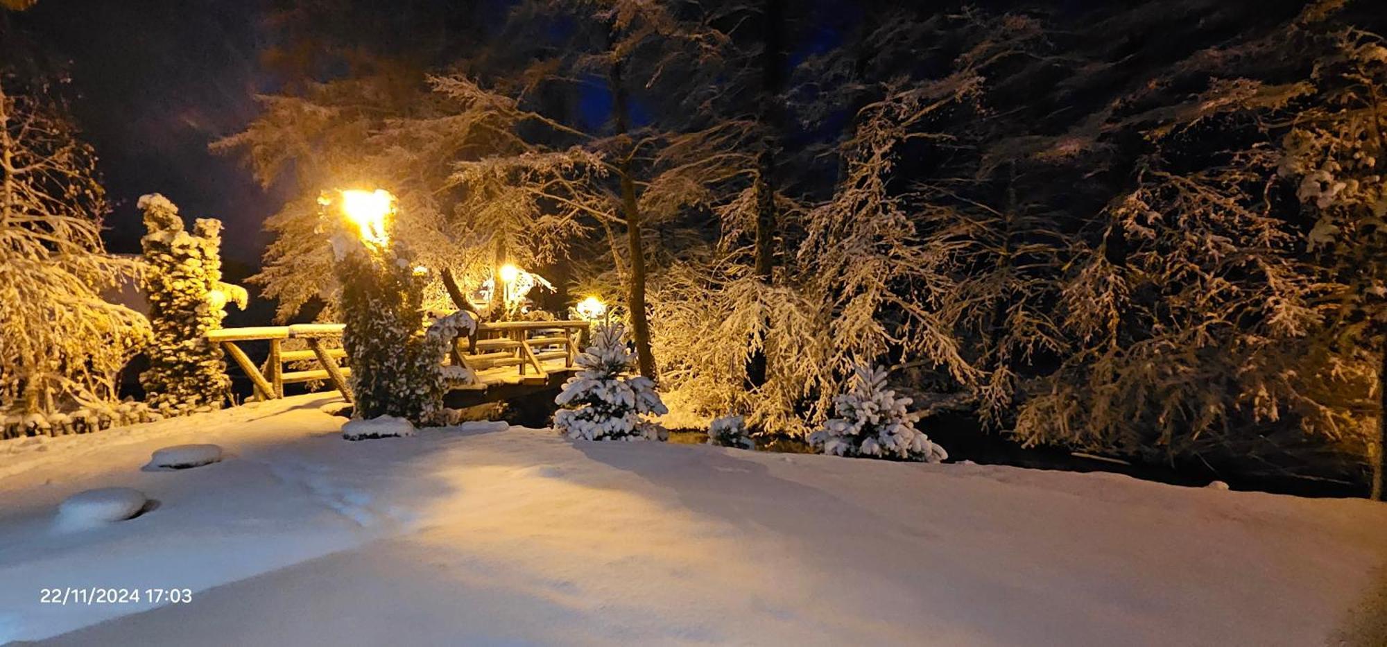Vodenica Vrelo Chalets Vrelo Korenicko ภายนอก รูปภาพ