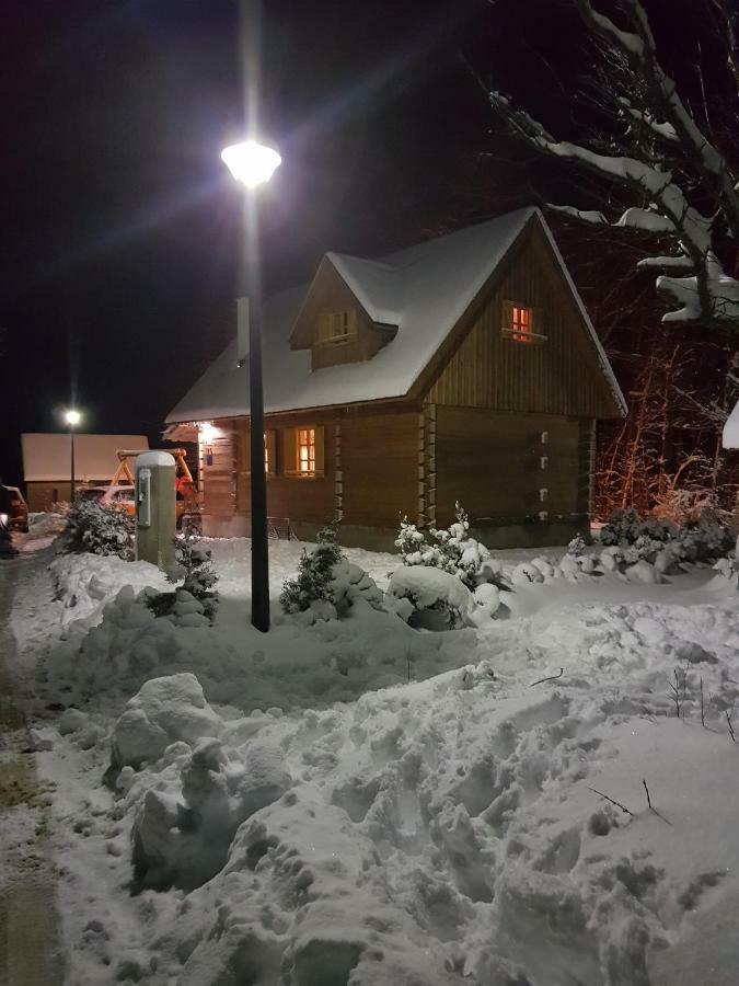 Vodenica Vrelo Chalets Vrelo Korenicko ภายนอก รูปภาพ